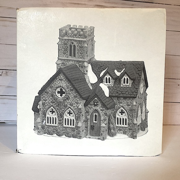 DEPARTMENT 56 - Knottinghill Church – Heritage Village - Dickens Village - Picture 8 of 9